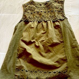 Super comfortable top, only wore a few times